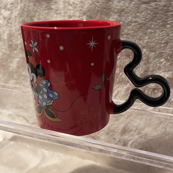 Mickey and Minnie Christmas mugs. With the iconic Mike’s ears holder 💕 - Picture 2 of 6